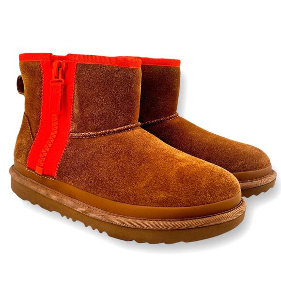Ugg Kids Classic Mini Zipper Tape Logo Boot Girls Sz 5 37 Chestnut Brown Orange - Picture 1 of 11